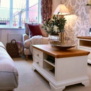 Small Living Rooms, Elegant Decorating Ideas