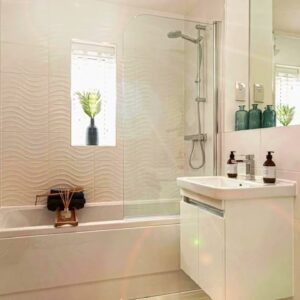 Beautiful Small Bathrooms and Powder Rooms | Interior Design